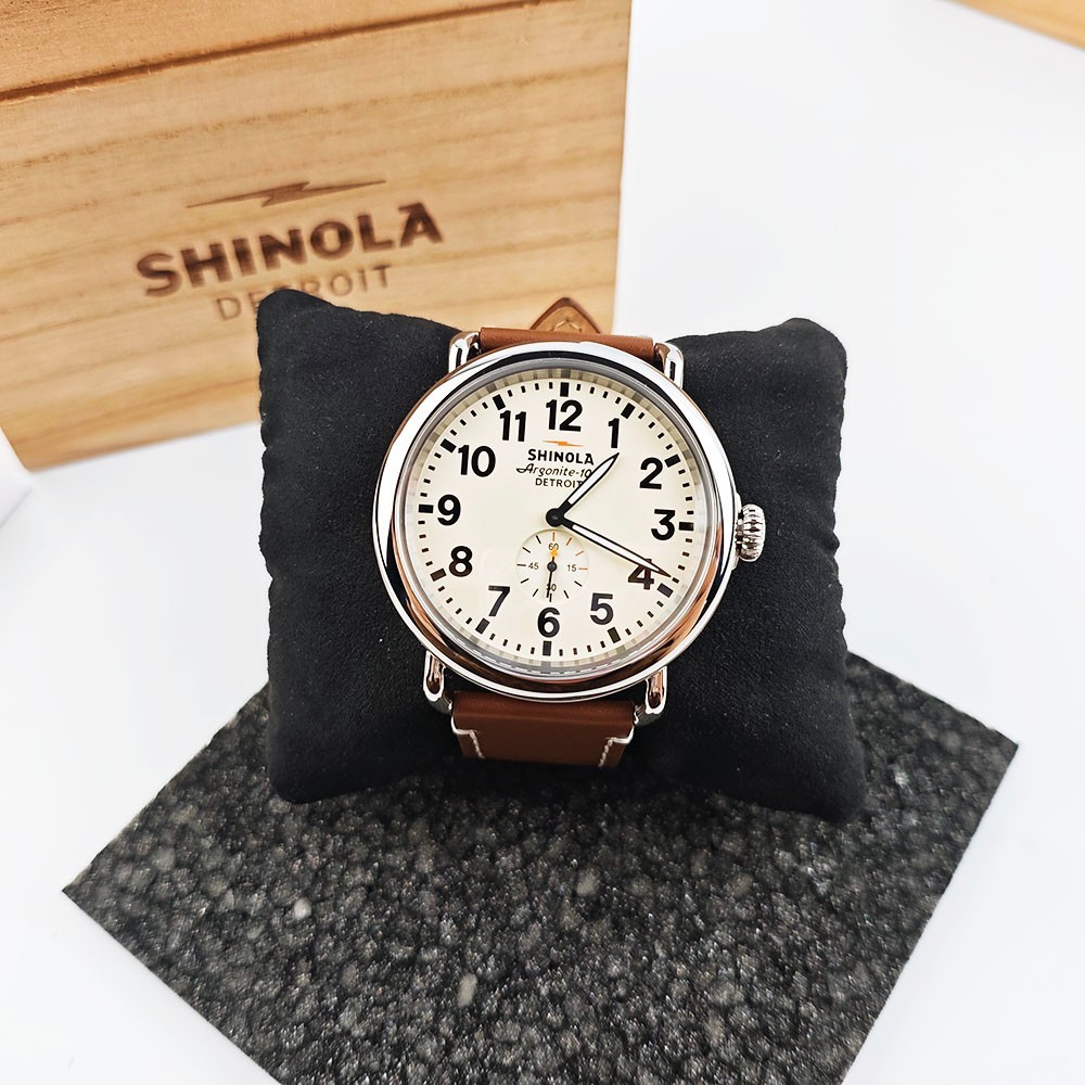 Shinola The Runwell Cream Dial Leather Strap Argonite 1069 Men’s 47mm Watch