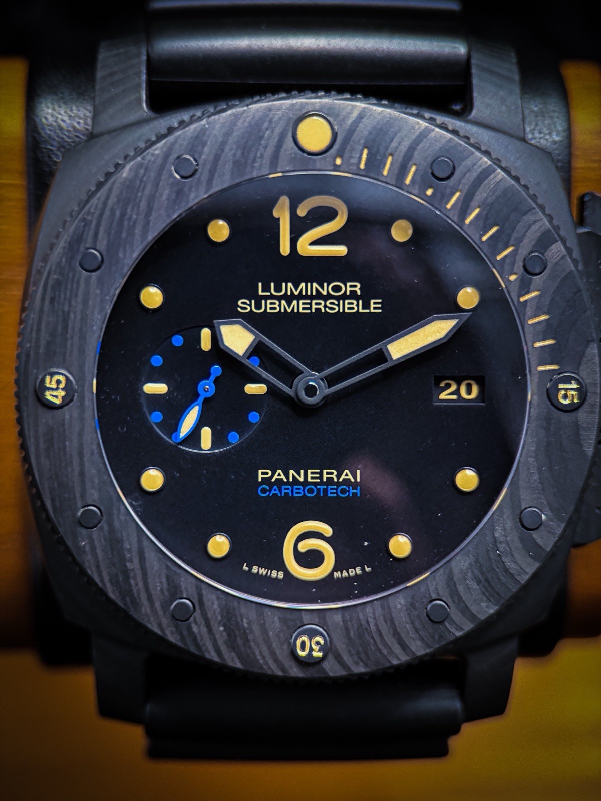 Panerai Luminor Submersible Carbotech 47mm Auto Black Dial Date Box Papers