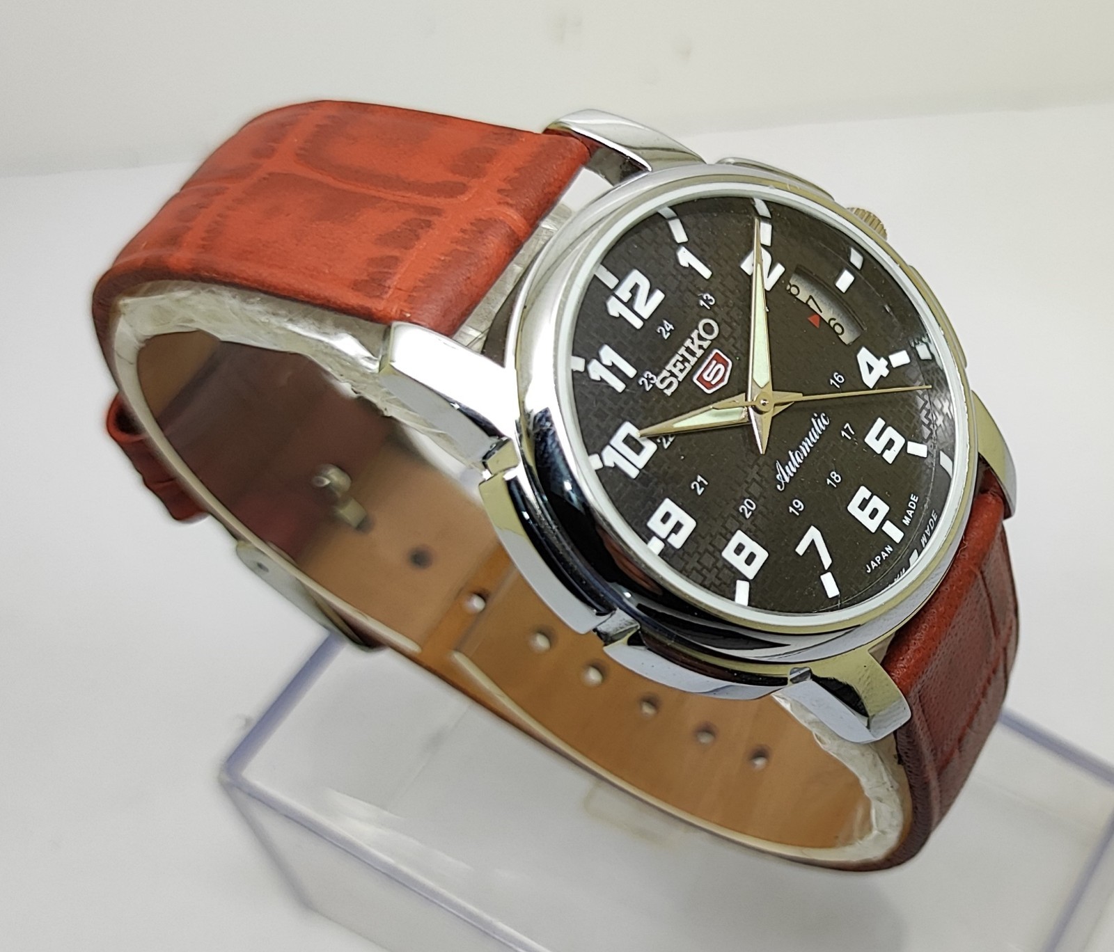 Refurbished Automatic Men’s Watch Day Date | Classic Vintage Style Leather Strap
