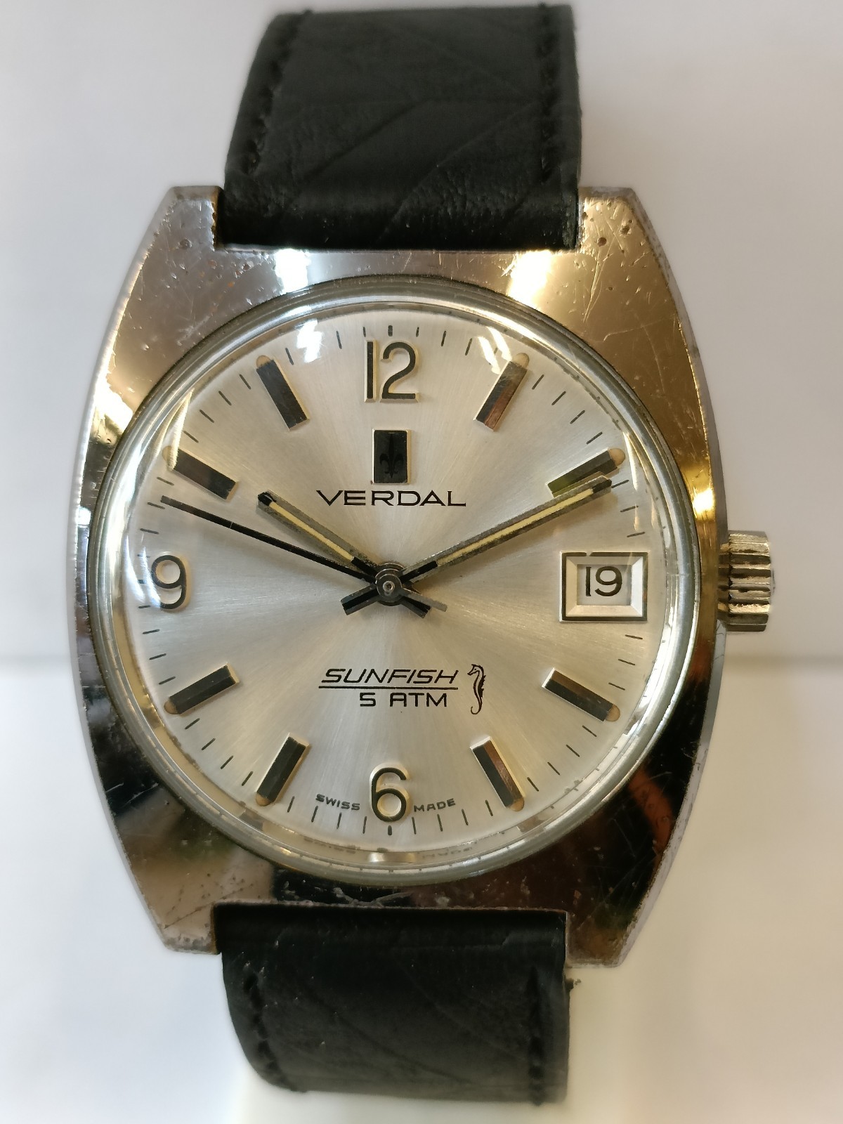 VERDAL SUNFISH 17J WINDING SILVER DIAL 4229 SWISS MEN’S WORKING CONDITION