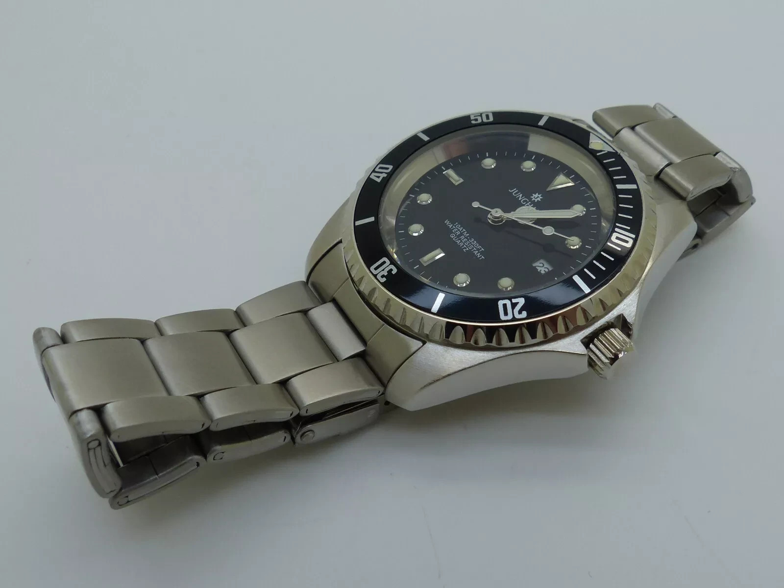 Junghans Quartz Divers Watch Ref: 31/3030.44 from the Egana Goldpfeil period.