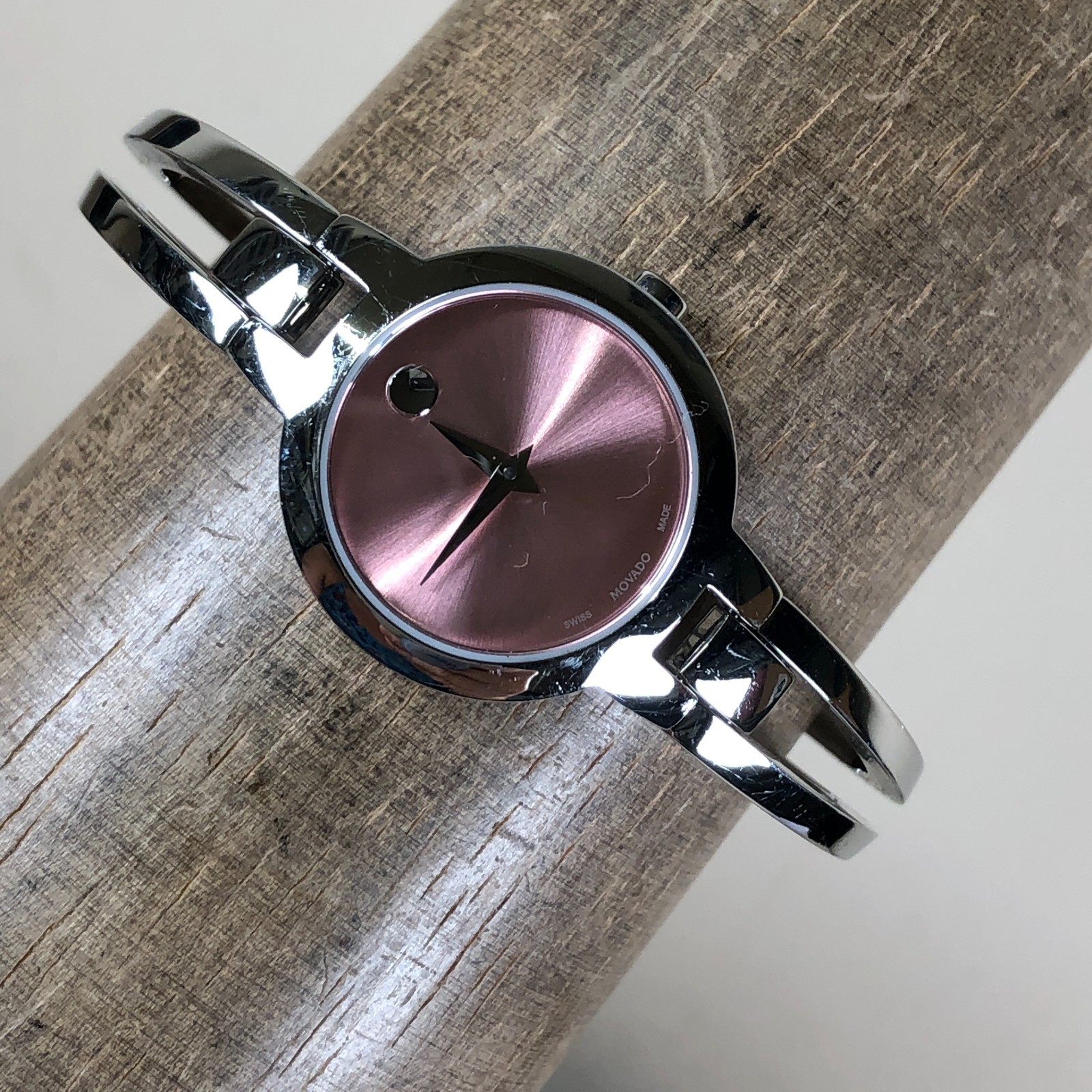 Movado Amorosa Women 52.3.14.1438 Dress Swiss Silver Tone Quartz Watch 6 1/2″