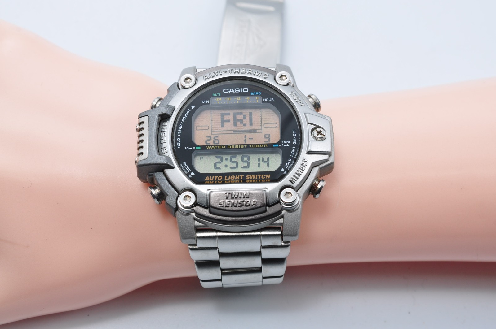 Casio PRT-300 ProTrek Twin Sensor Digital Silver Men’s Watch　w-6053