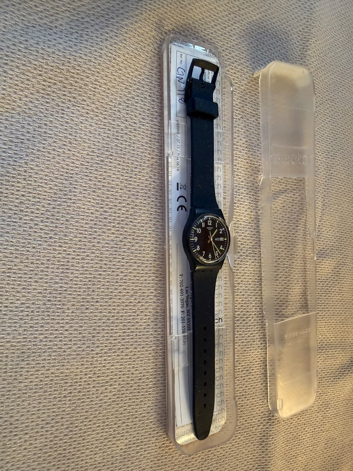 Swatch GN718 Sir Blue Swiss Quartz Watch Day/Date 34mm w/Case & Papers