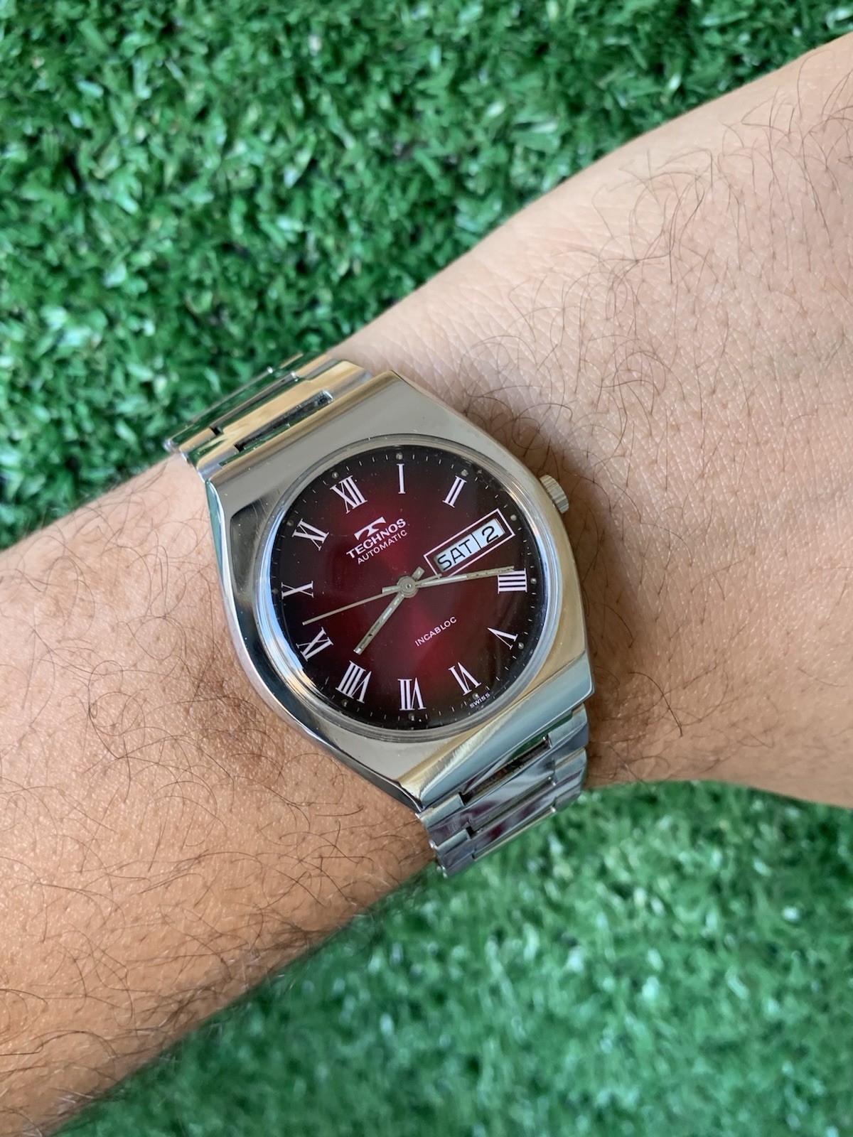 Technos Men’s Automatic Red Dial Stainless Steel Watch 1970s Vintage Swiss Made