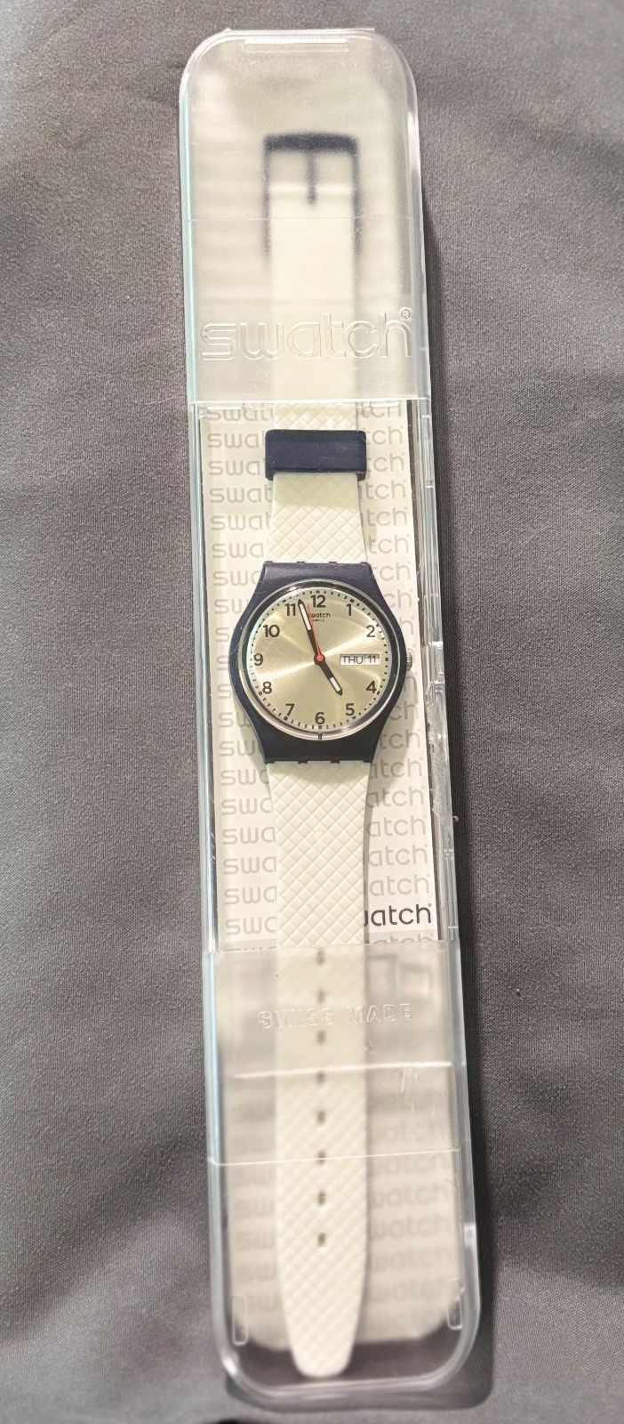SWATCH White Delight 34mm watch – GN720 – New in original packaging