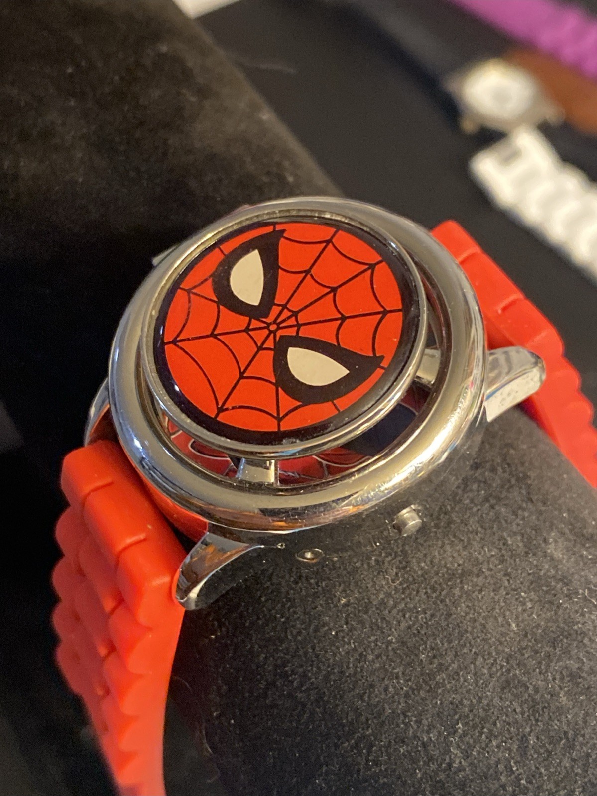 Spiderman Flip Watch – Digital – New Battery – Silver/Red Unisex Kids