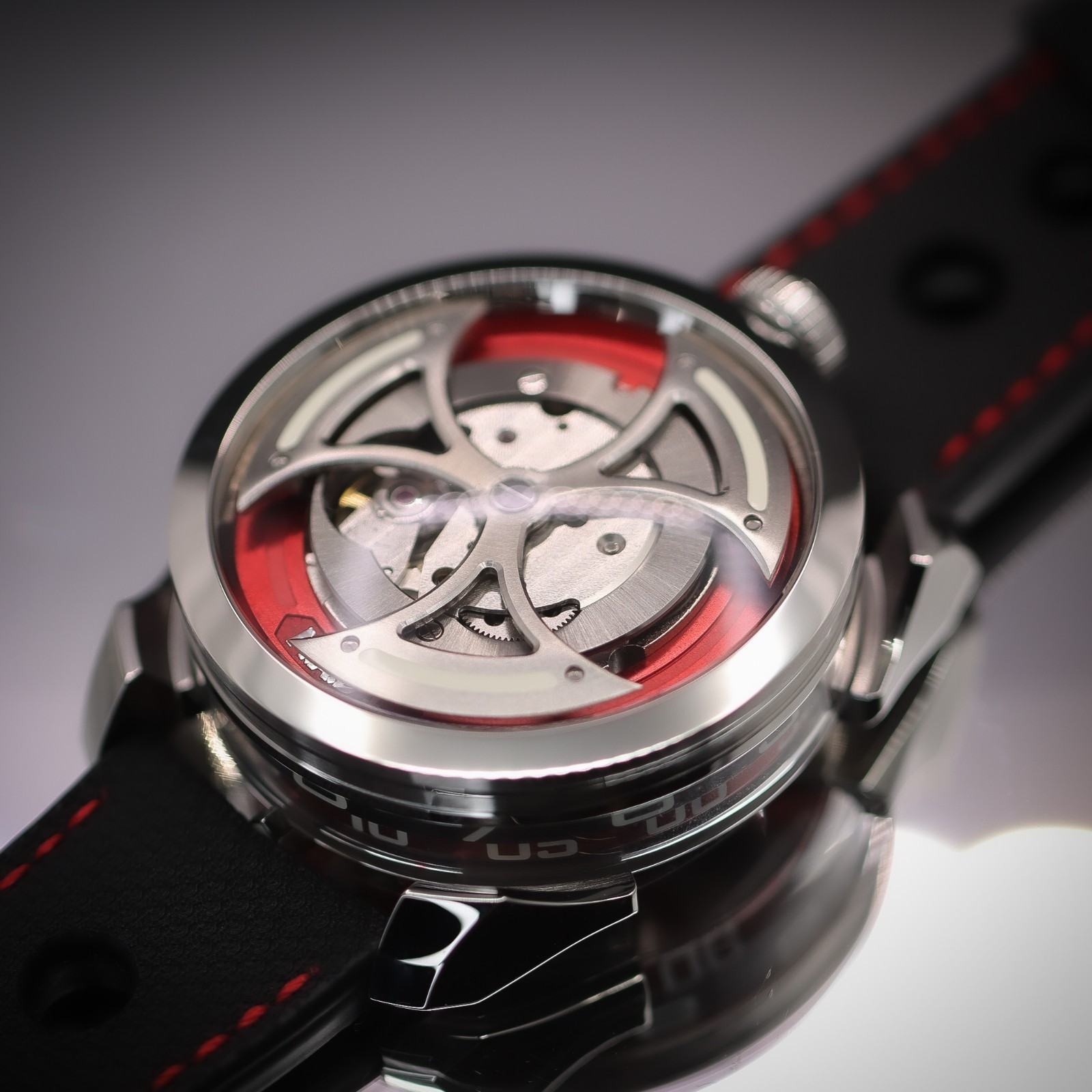 M.A.D. EDITIONS M.A.D.1 “RED” LE | Stainless Steel | Ref. M.A.D.1 Red | FS