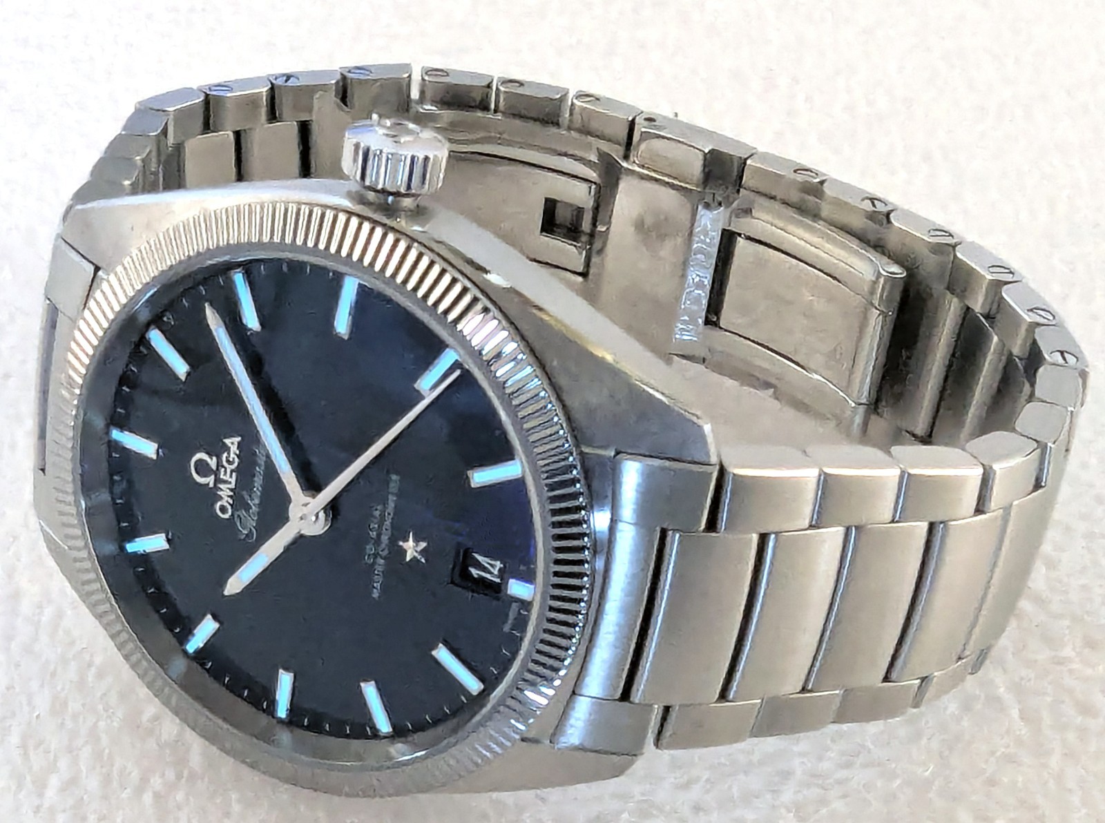 NEW Omega Constellation Globemaster 39mm Blue Dial 130.30.39.21.03.001