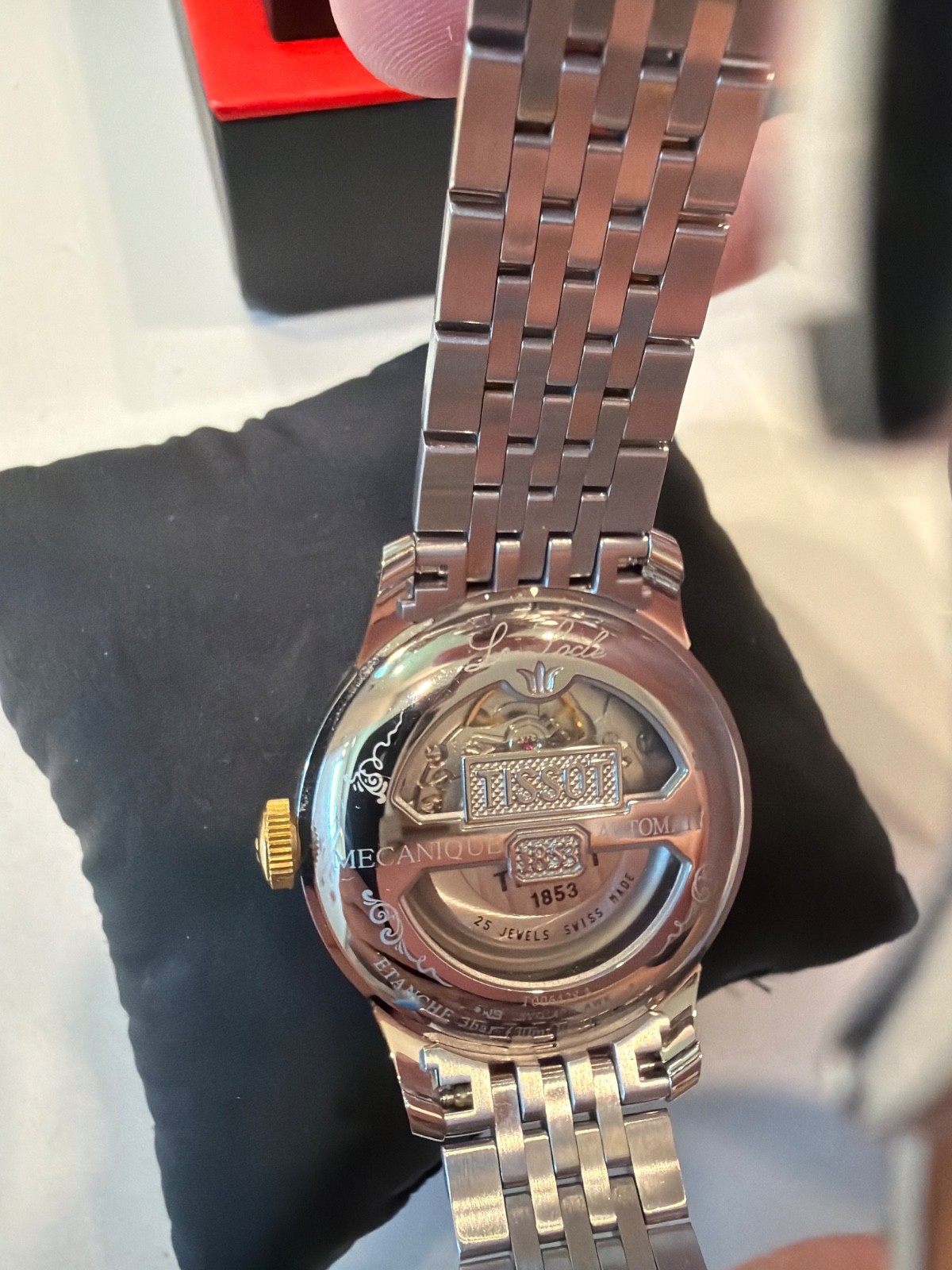 Tissot le locle T006428A