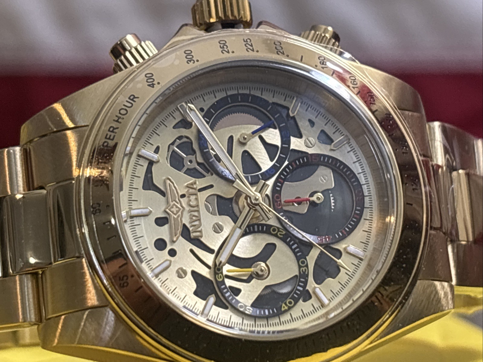 Invicta 39mm Speedway Chrono Quartz Skely Dial Gold Tone Band Mens Watch 50271