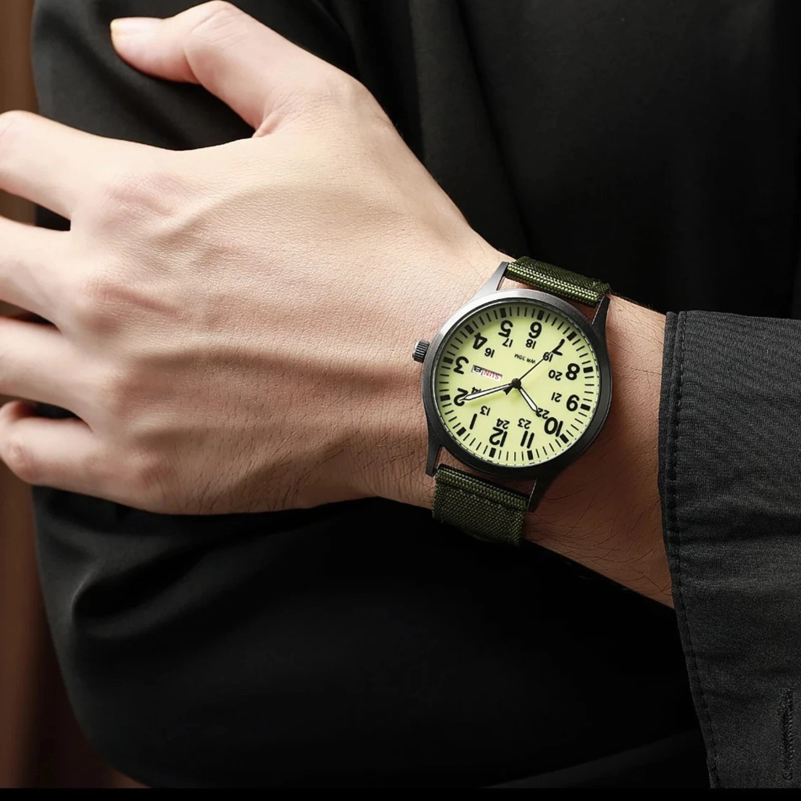 Durable Field Watch Easy Read Dial 24H Display Nylon Strap Quartz Movement