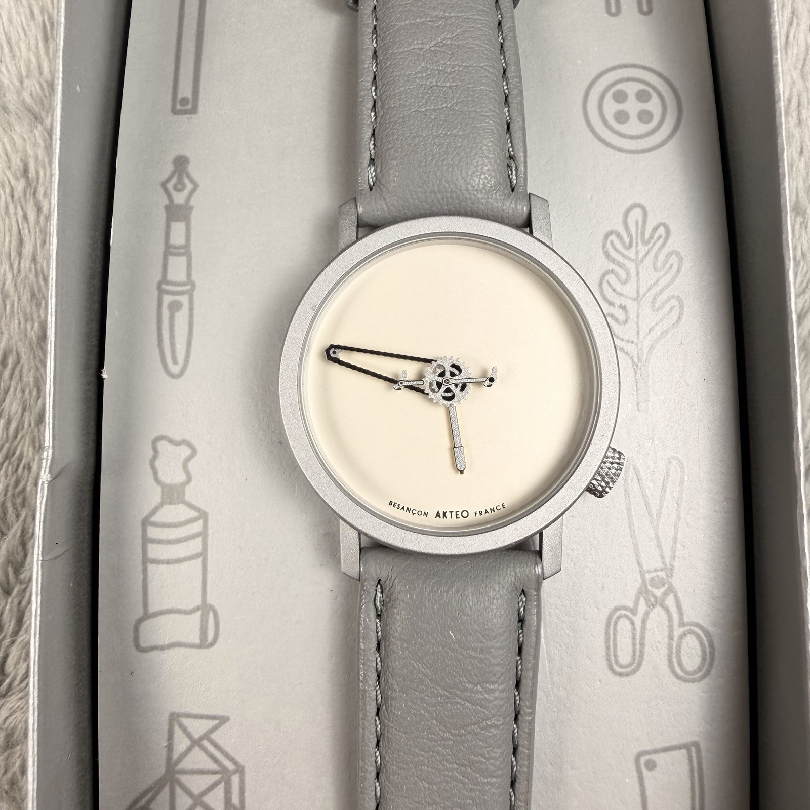 Akteo France Bicycle Theme Watch NOS New Open Box Besançon Quartz Full Set