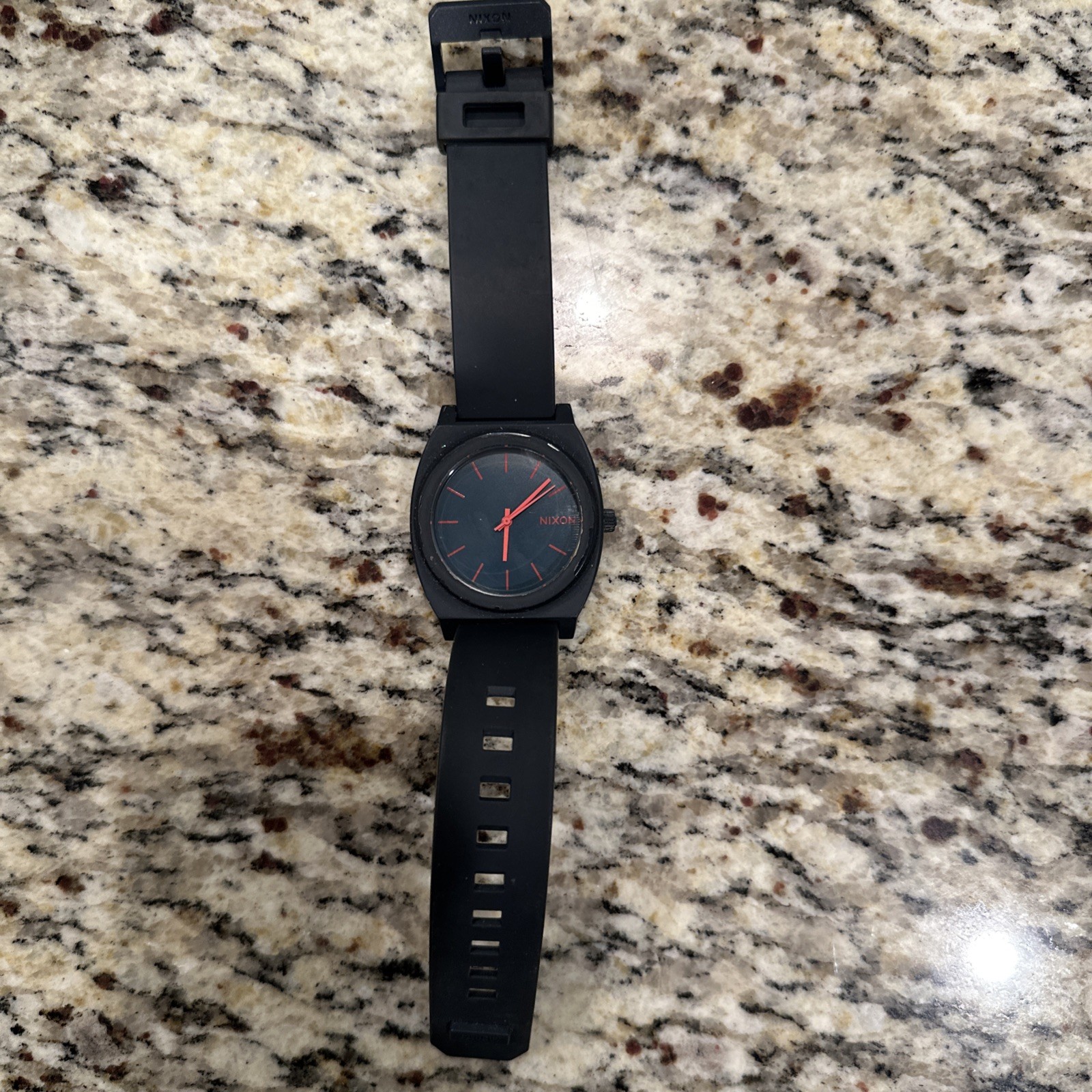 Nixon Minimal Time Teller adjustable watch. Working.