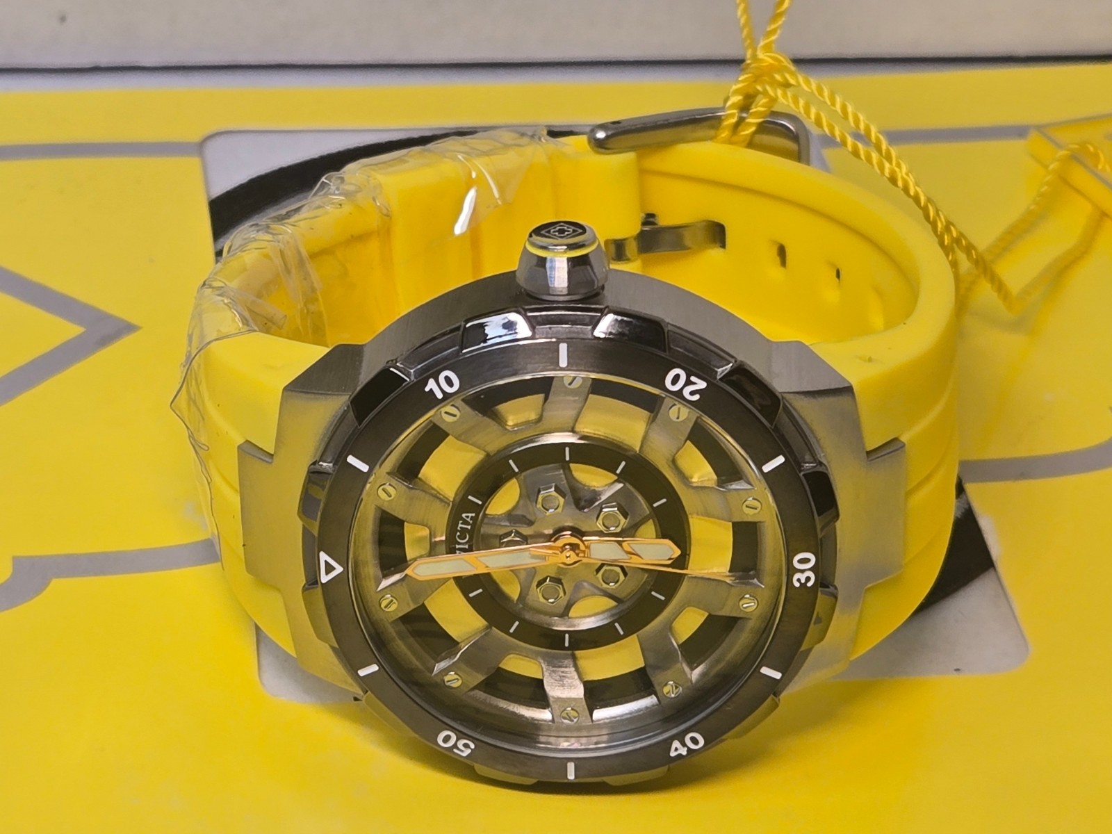 Invicta Special Edition Replica Racing Car w/ Invicta 44mm “Wheel” Watch Bundle!