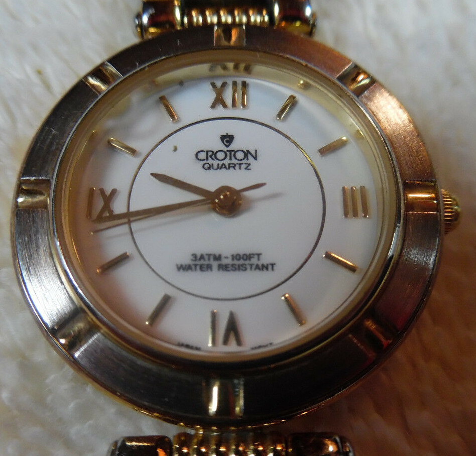 Croton Quartz 3ATM 100ft Water Resistant Silver & Gold Tone 160-35HH