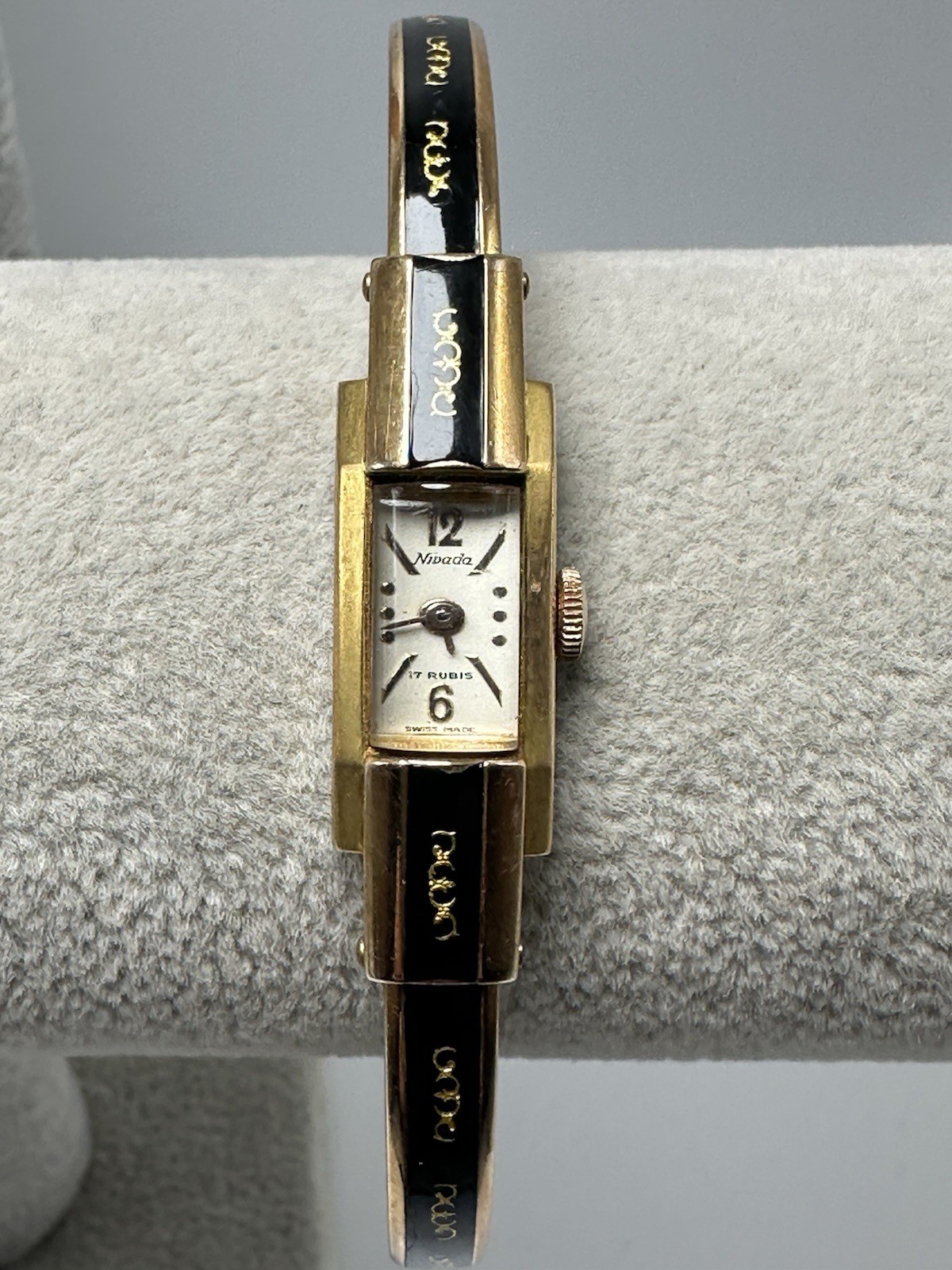 Nivada Bangle Cuff Ladies Watch Manual Wind 11MM 5.5″ Gold Plated Rare Works N66