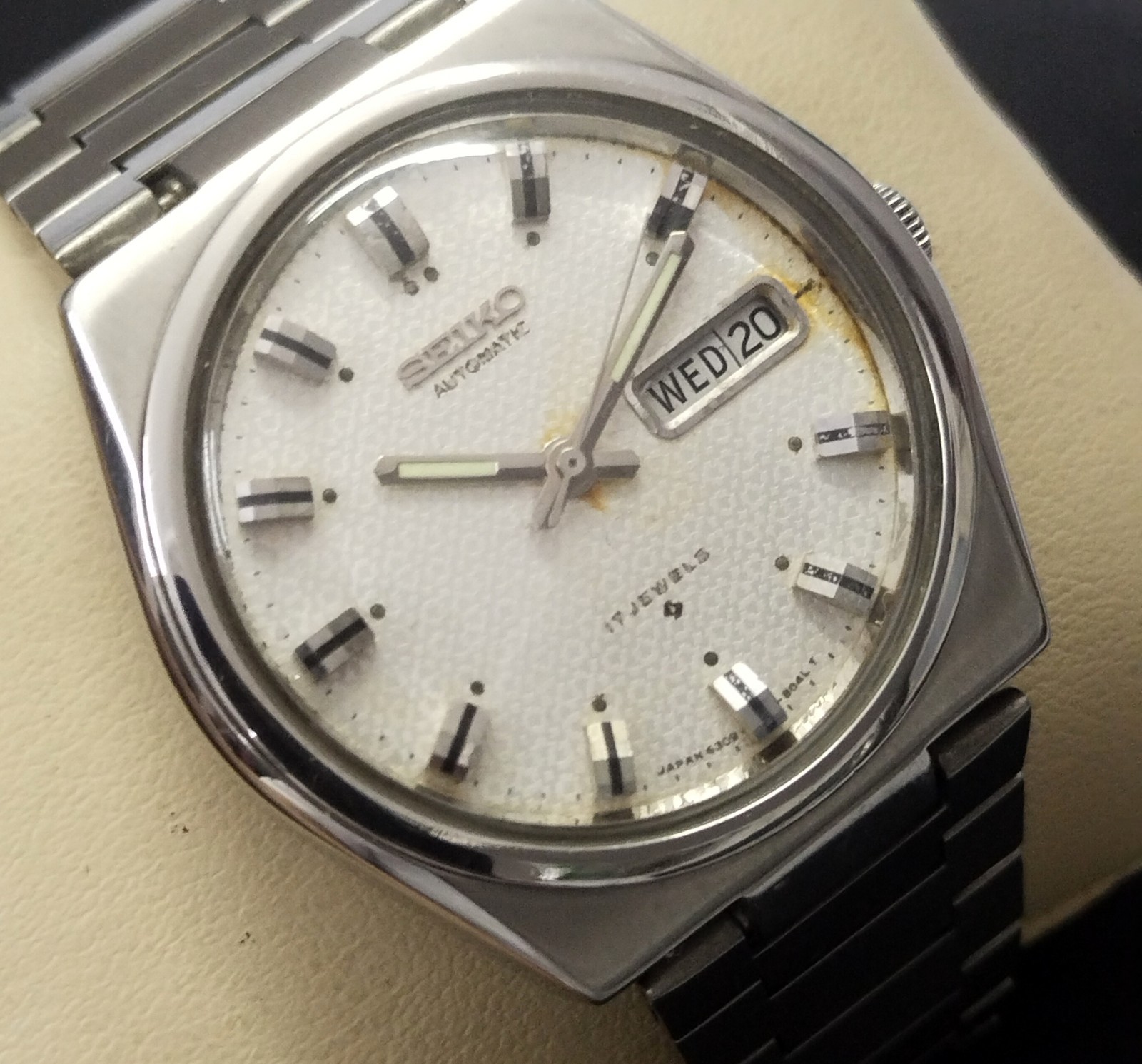Vintage Seiko 5 Automatic Watch for Men Silver Dial Free Shipping Worldwide