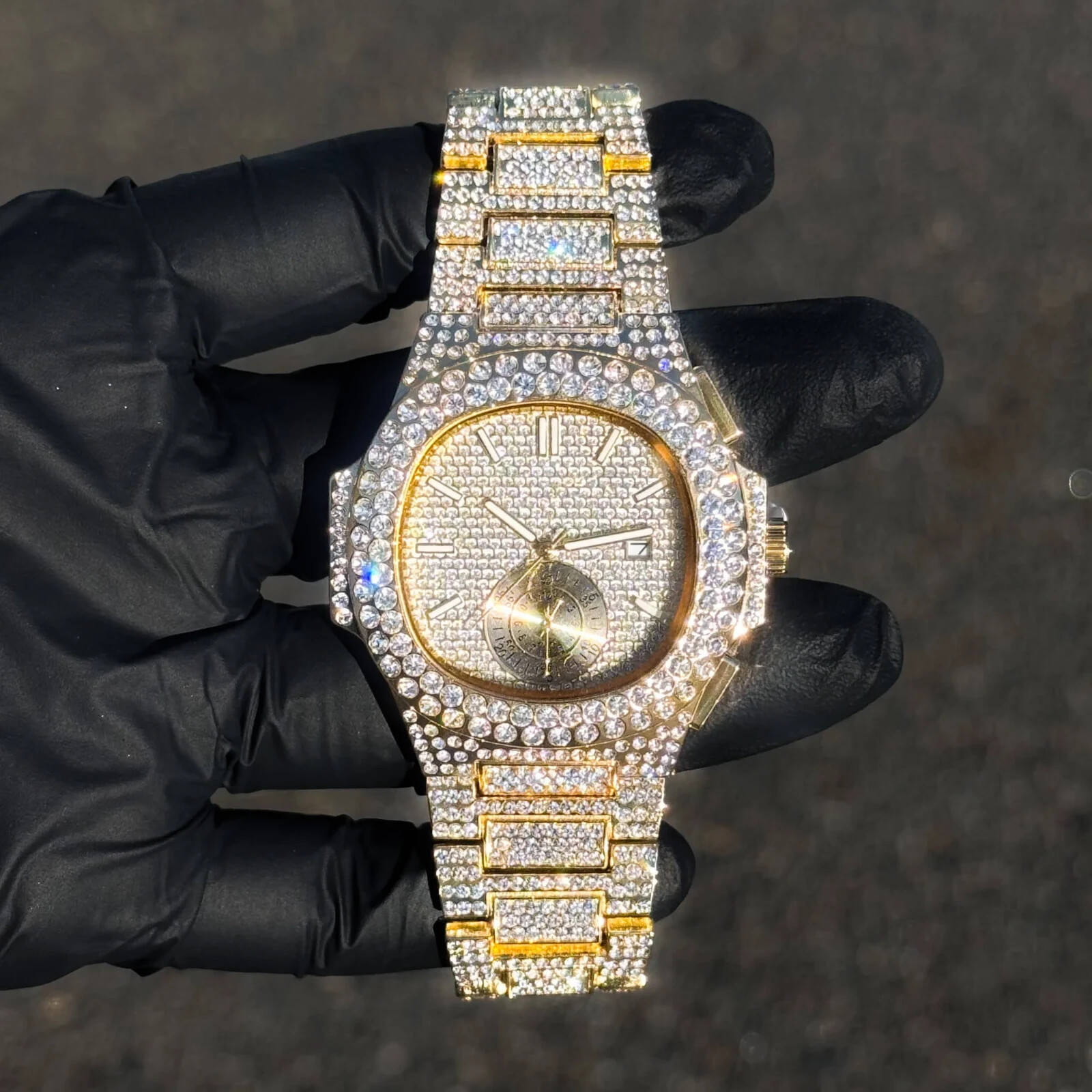 Men’s Watch Analog Fully Iced Bezel & Metal Band Luxury Hip Hop Style Fashion