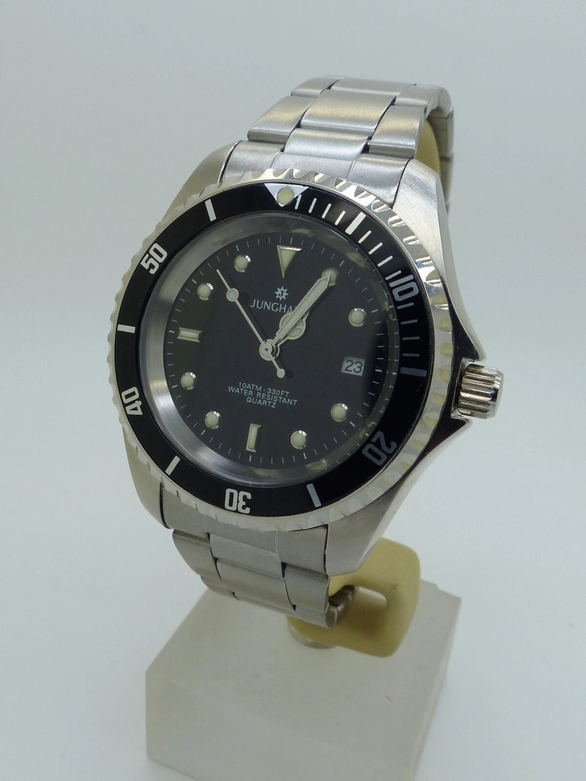 Junghans Quartz Divers Watch Ref: 31/3030.44 from the Egana Goldpfeil period.