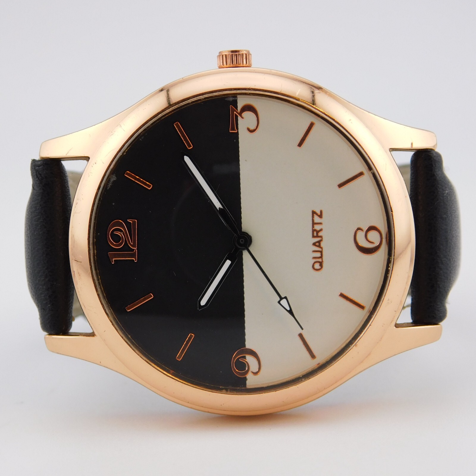 Black and White Dial Rose Gold Tone Case Quartz Analog Unisex Watch New Battery