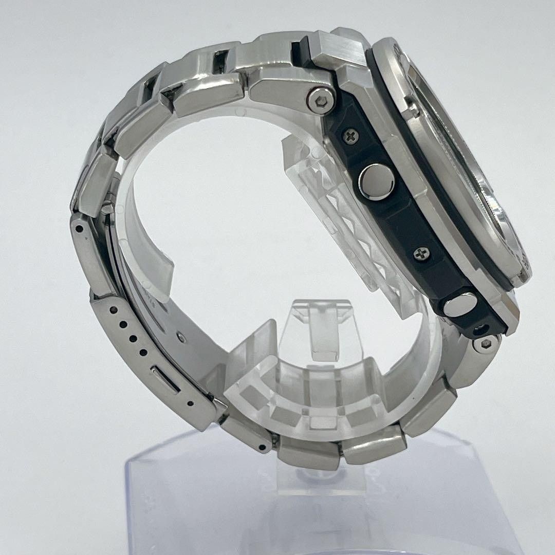 Slightly Damaged but in Good Condition G-Shock GST W110D Tough Solar Men’s wrist