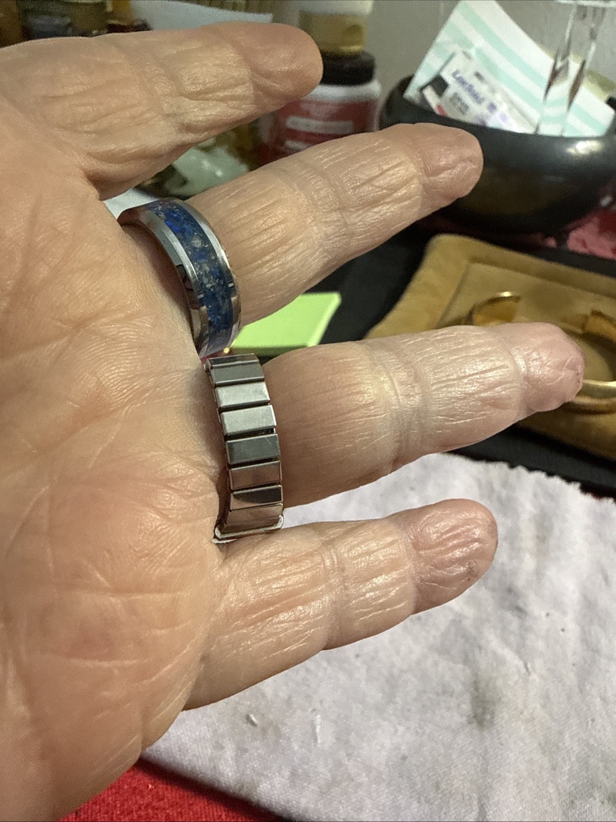 Vintage Digits Ring Watch Two-Tone Quartz Finger Timepiece Jewelry 80s 90s