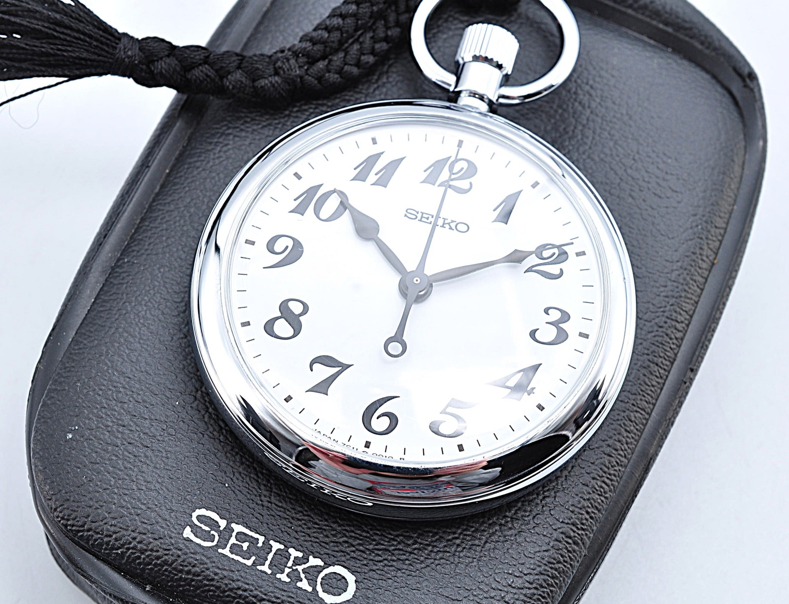 SEIKO 7C11-0010 Quartz Analog ASGP Silver Pocket Watch Japan w/Case Auth w-1035