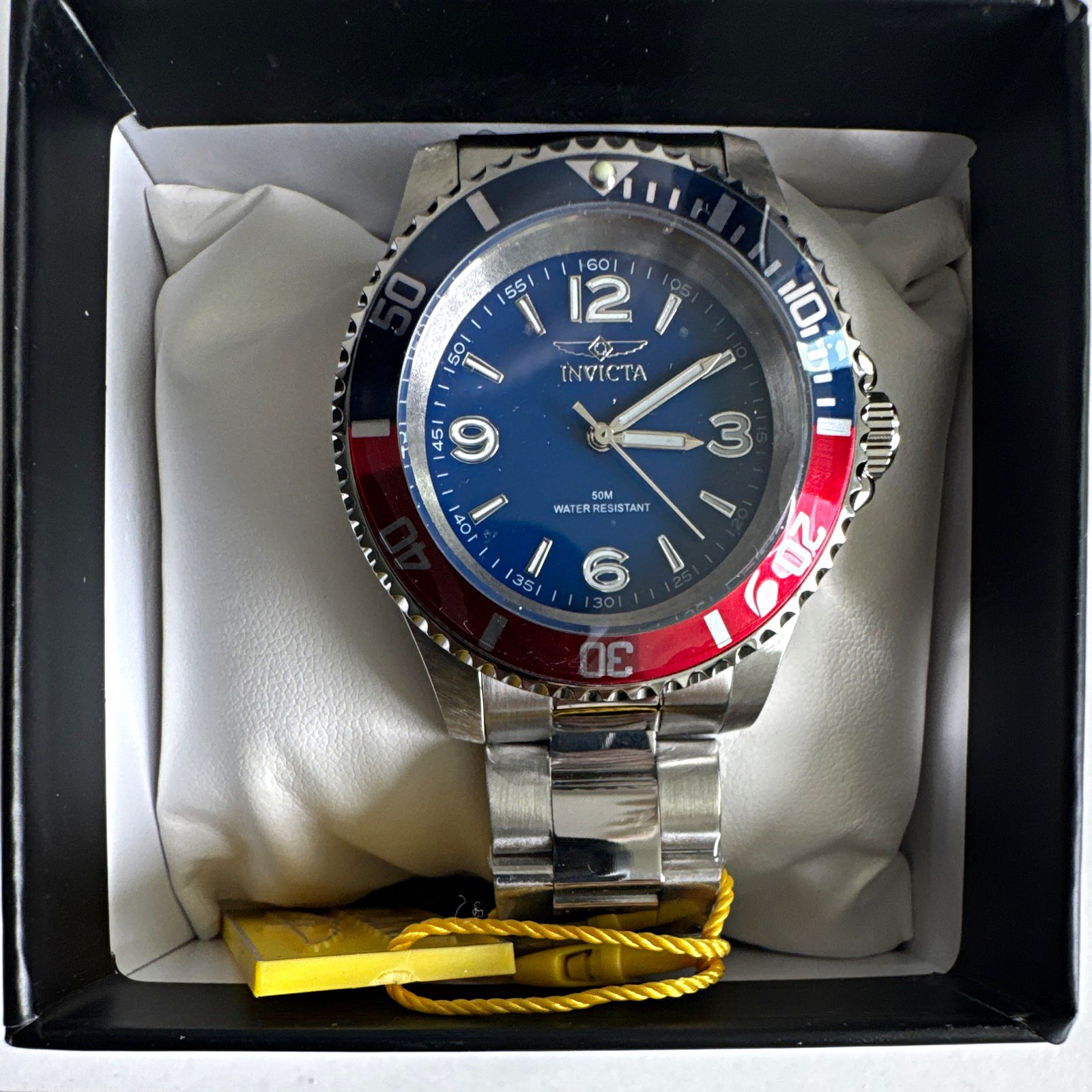 Invicta Pro Diver Men’s 47mm Quartz Blue Dial Red/Blue Bezel 50m Box