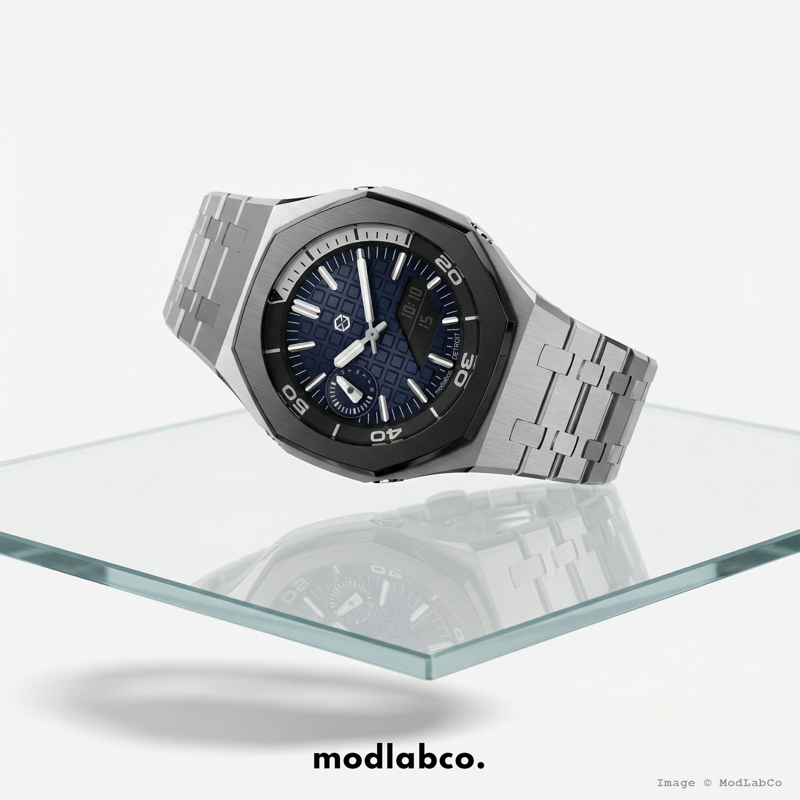 MLC-334 modlab company BESPOKE Octagonal Navy Dial Silver Metal 42mm Watch
