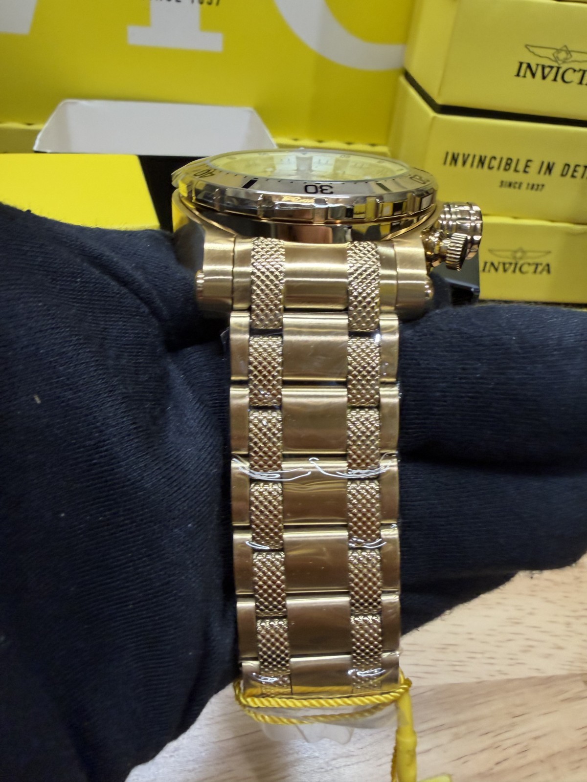 Invicta Coalition Forces Night Hawk – Model 49226 | Full Gold with Black/Gold Be