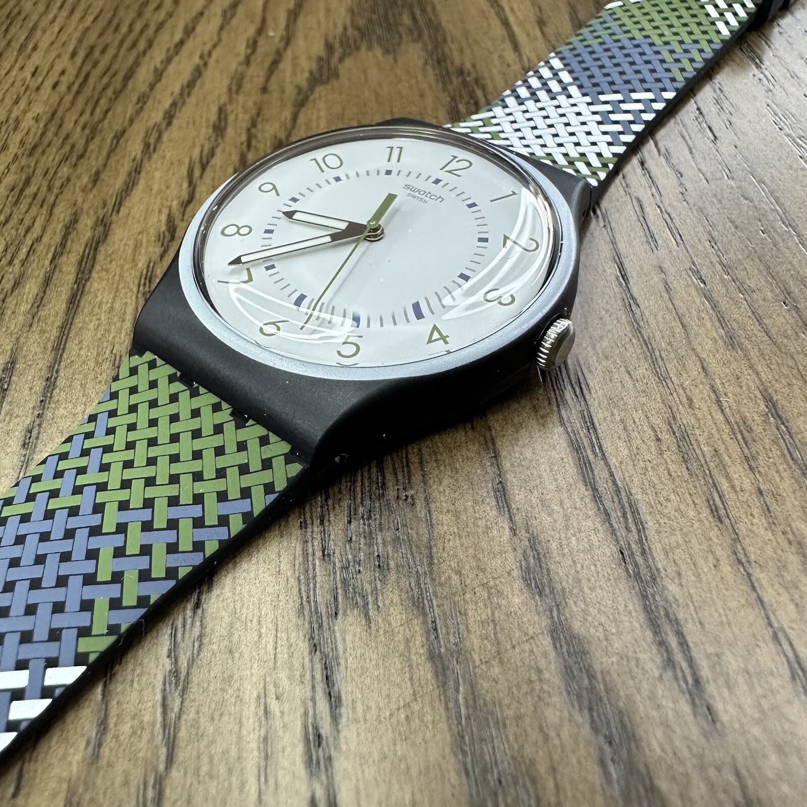 NEW✅ Swatch PULL-OVER New Gent Black Green Blue Silicone 41mm Mens Watch SUON115