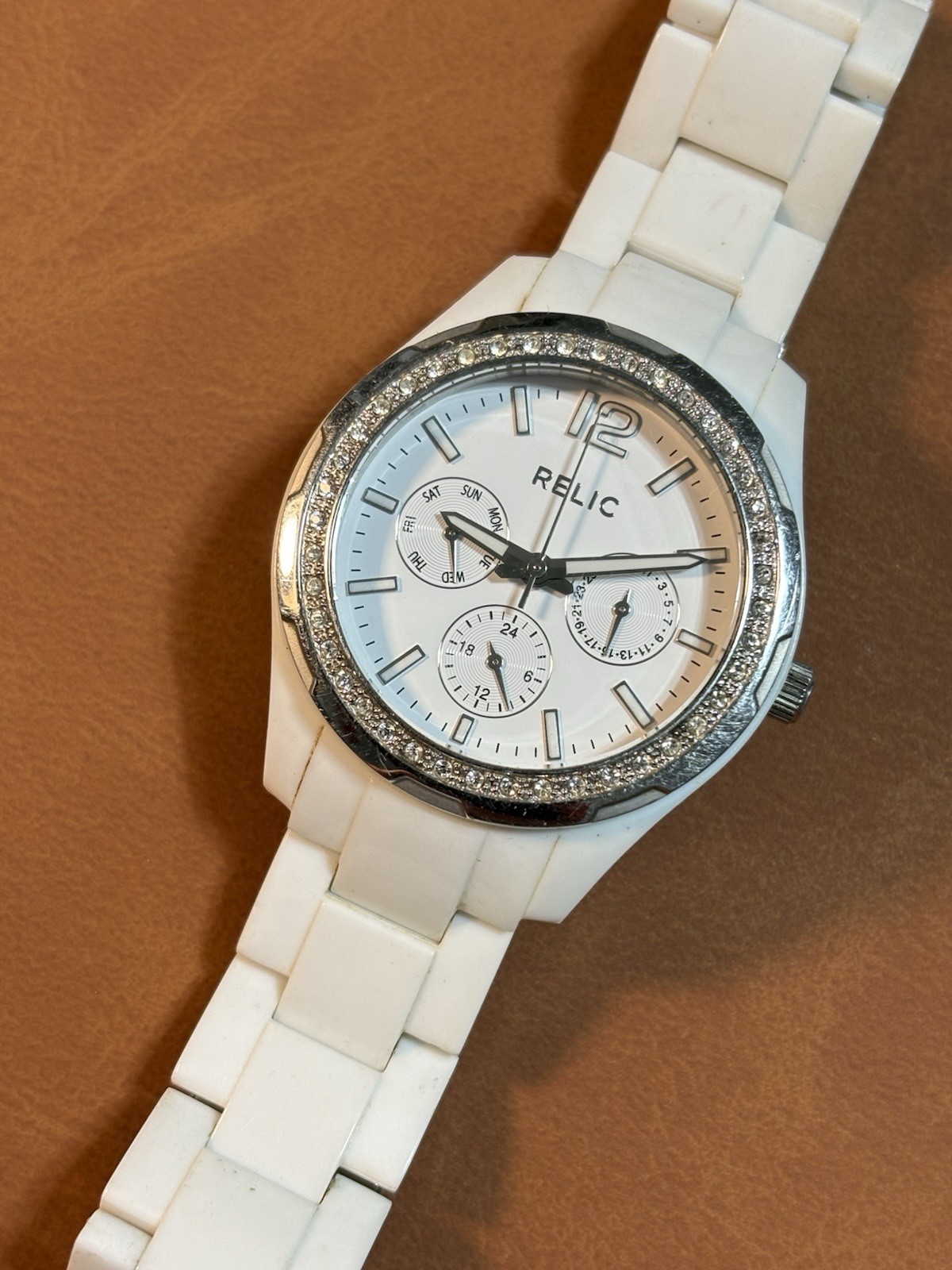 Relic White Acrylic Women Day/Date Watch Ladies,Gemmed Bezel Untested