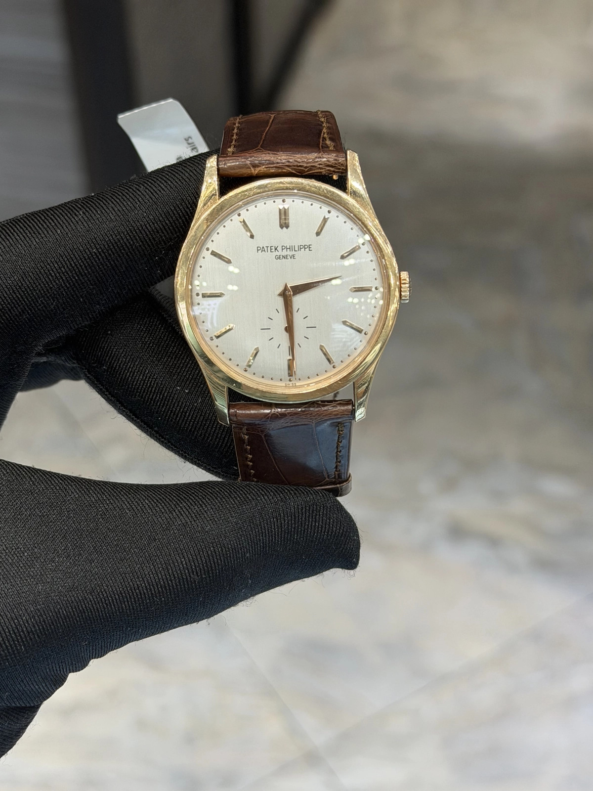 Patek Philippe Calatrava Manually Wound Silver Grained Dial Strap 6119R-001