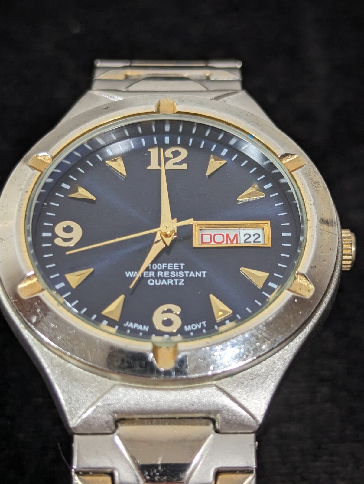 Black Dial Date Indicator Silver Tone Round Case Stainless Stretch Watch 7.5 In