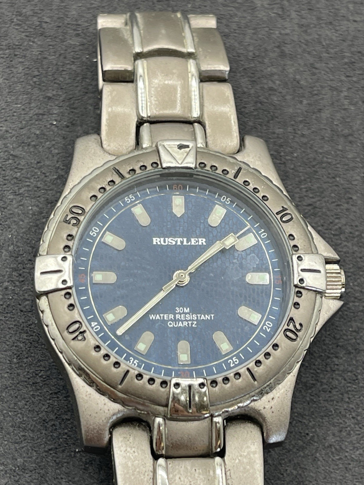 Rustler A133-01 Men’s Quartz Analog Watch Blue Textured Dial 35mm 30m SS-working