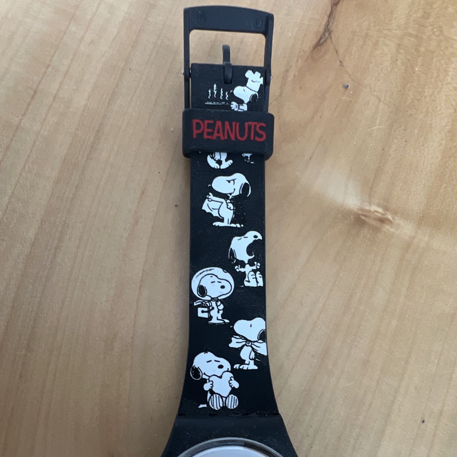 Swatch Peanuts Snoopy Black Analog Quartz Plastic Wristwatch 34mm
