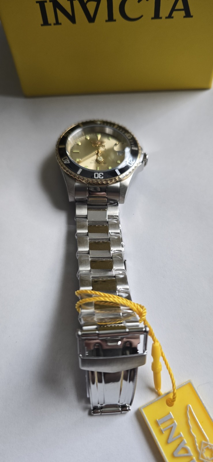 Invicta Pro Diver 49317 Men’s Automatic 40mm Champagne Dial Watch NIB New
