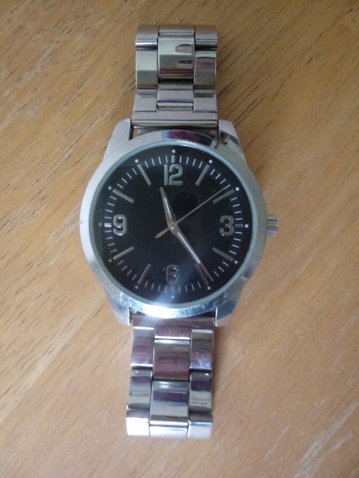 FMD Mens Quartz Watch FMDOGE023 Silver with Black Dial: Sz. 8″ with New Battery