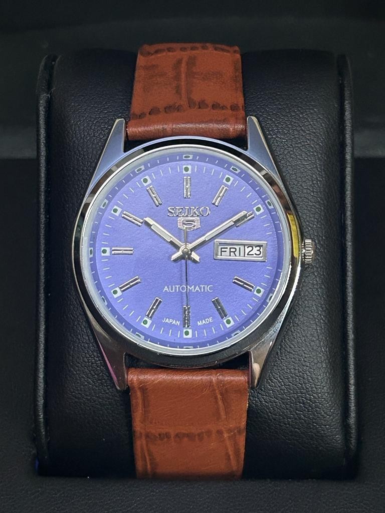 Vintage Seiko Refurbished Purple Dial Day / Date Men’s Wrist Watch Japanese