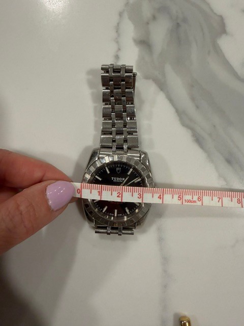 TUDOR Classic Date | ref. M21010 | 38mm Stainless Steel Watch