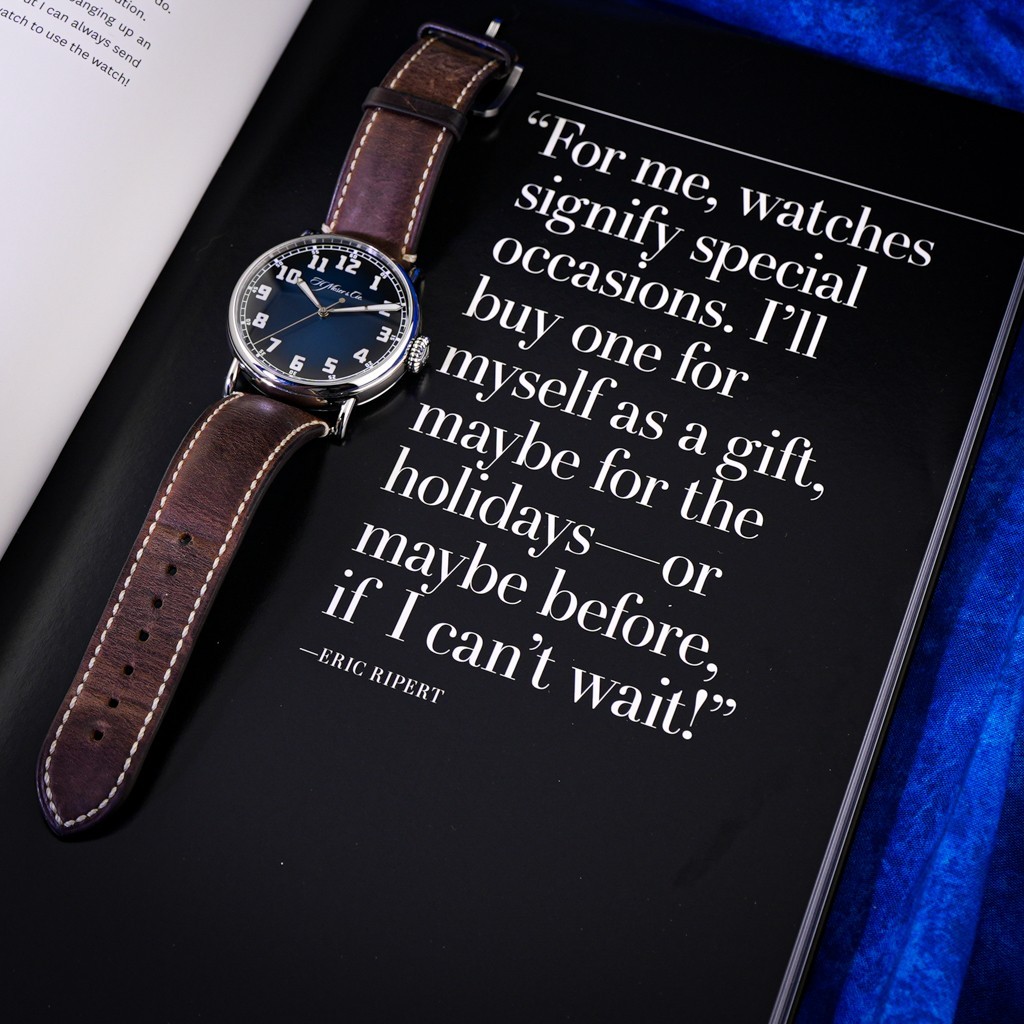 H. Moser & Cie. Heritage Centre Seconds Funky Blue FULL SET 42mm REF 8200-1201