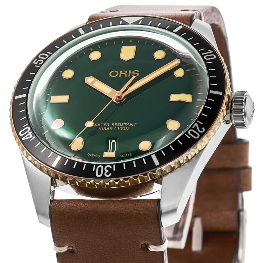 New Oris Divers Sixty-Five Green Dial Men’s Watch 01 733 7707 4357-07 5 20 45