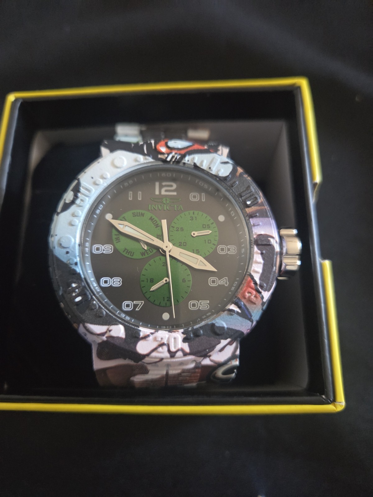 Invicta Quartz Mens Watch Model 50214 52mm 200m Day/Date Multicolor