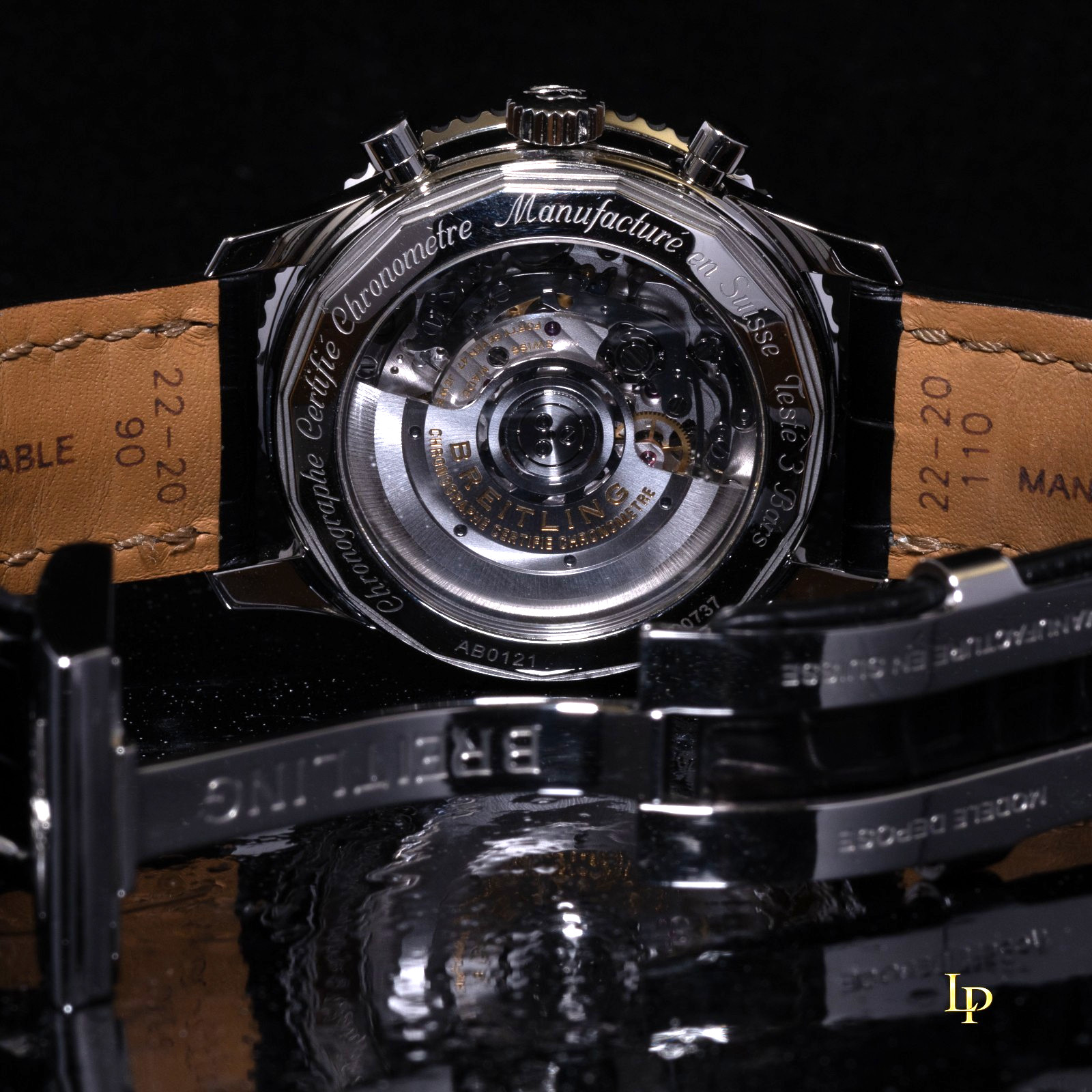 Breitling Navitimer B01 Chronograph 43 AB0121211B1P2 Black Dial Leather strap
