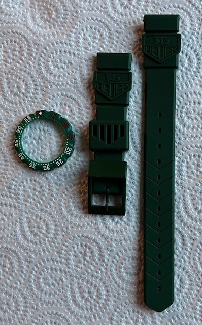 TAG Heuer WA1212 , 372.513 Formula 1 35mm Green Midsize Strap & Bezel Set
