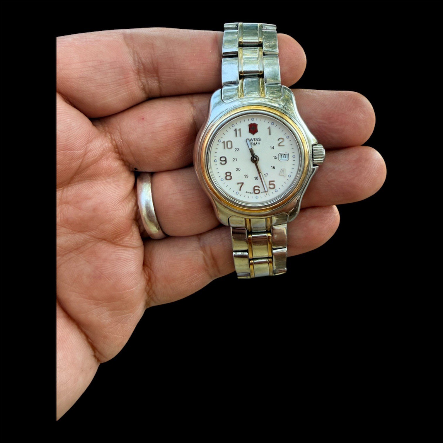 Vintage Victorinox Swiss Army Two-Tone men’s Officer’s Field Watch