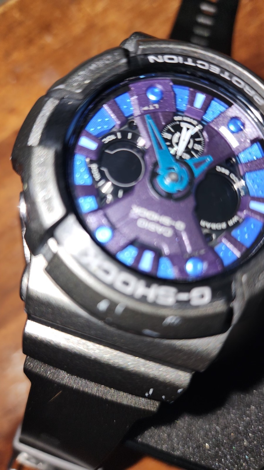 Gshock Rare Blue Face Blue Pointers,with Original Case And Warranty Excellent