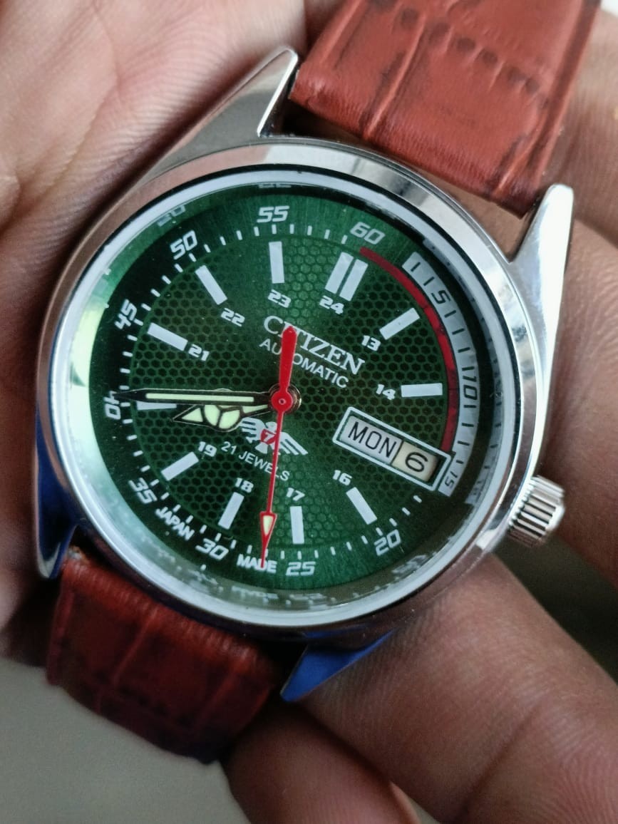 Citizen Automatic Green Dial Day/Date 21 Jewels Stainless Steel Mens Wrist Watch