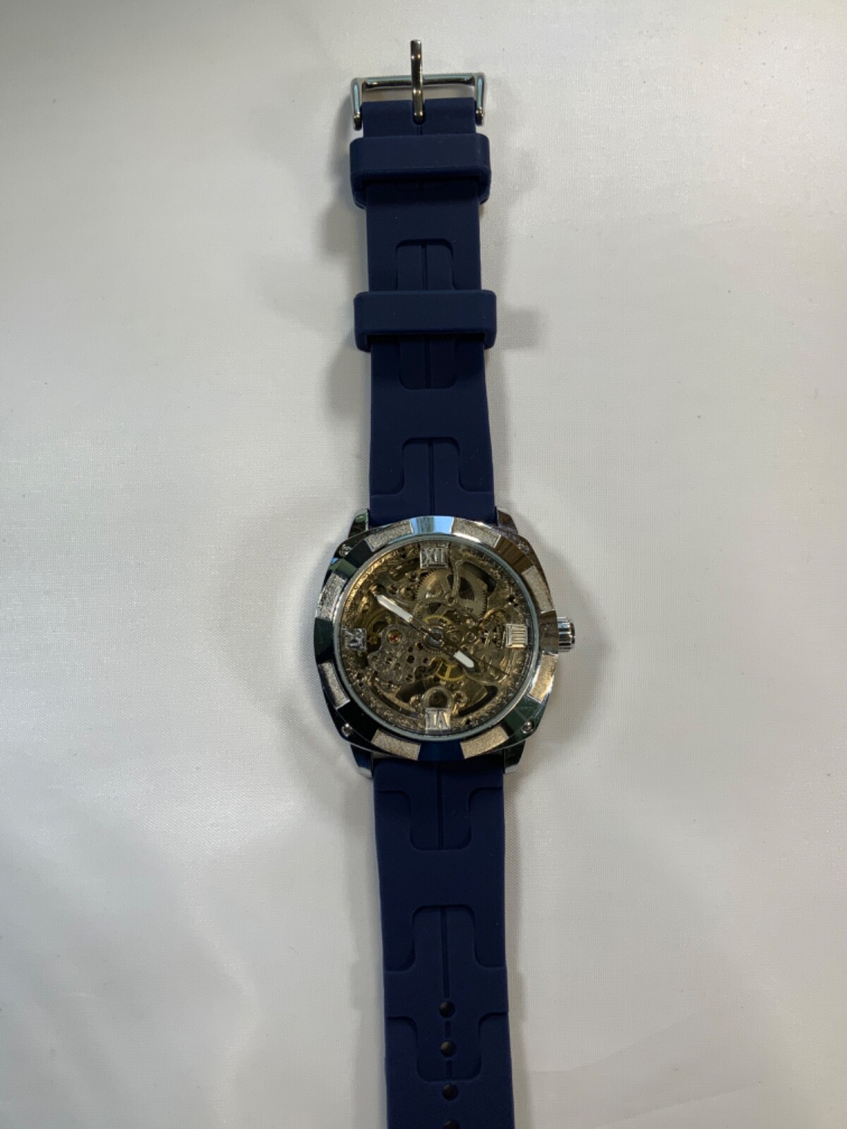 Forsining mens automatic skeleton style watch with band style and color options